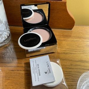 Boxed Lancome Dual Finish Rose Clair II 240 (C) Powder & Foundation in One